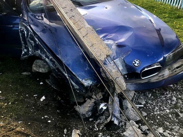 Синий БМВ 5 Серия, объемом двигателя 2 л и пробегом 540 тыс. км за 1200 $, фото 1 на Automoto.ua