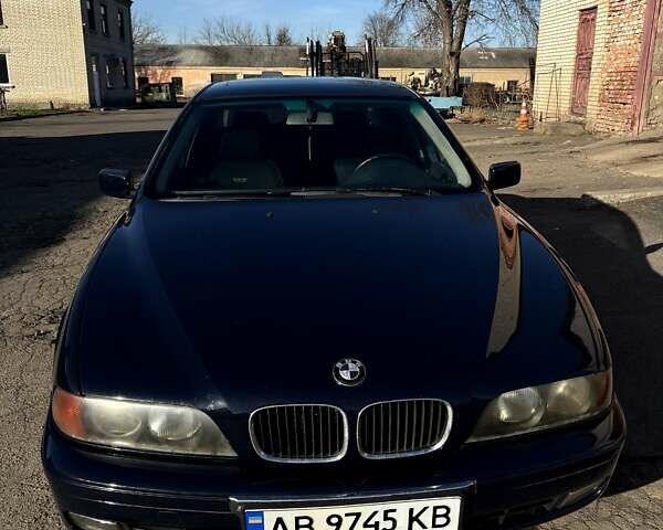 Синій БМВ 5 Серія, об'ємом двигуна 2.8 л та пробігом 350 тис. км за 3750 $, фото 1 на Automoto.ua
