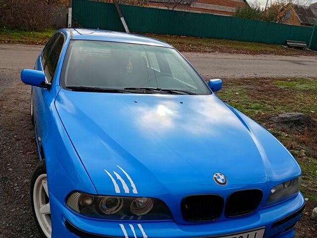 Синий БМВ 5 Серия, объемом двигателя 2 л и пробегом 280 тыс. км за 4000 $, фото 1 на Automoto.ua