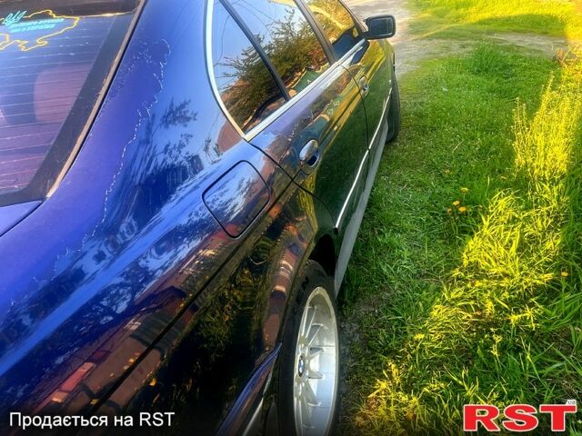 Синий БМВ 5 Серия, объемом двигателя 2.5 л и пробегом 0 тыс. км за 3300 $, фото 1 на Automoto.ua