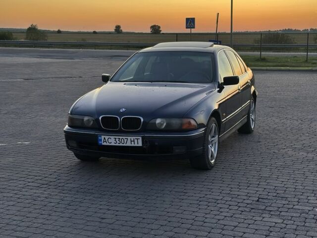 Синий БМВ 5 Серия, объемом двигателя 2.5 л и пробегом 450 тыс. км за 3699 $, фото 1 на Automoto.ua