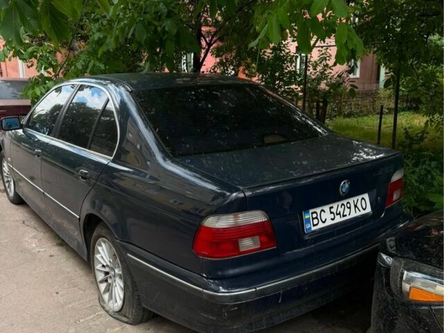 Синий БМВ 5 Серия, объемом двигателя 2.8 л и пробегом 300 тыс. км за 1700 $, фото 1 на Automoto.ua