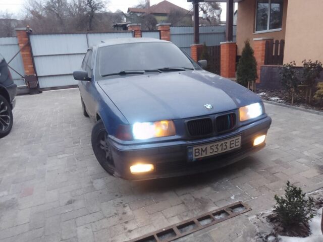 Синій БМВ 5 Серія, об'ємом двигуна 1.8 л та пробігом 340 тис. км за 2700 $, фото 1 на Automoto.ua