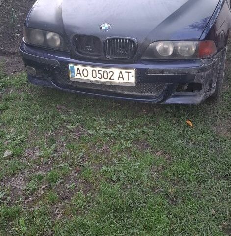 Синій БМВ 5 Серія, об'ємом двигуна 0 л та пробігом 300 тис. км за 3000 $, фото 1 на Automoto.ua