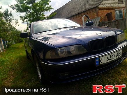 Синий БМВ 5 Серия, объемом двигателя 3.5 л и пробегом 450 тыс. км за 4500 $, фото 1 на Automoto.ua