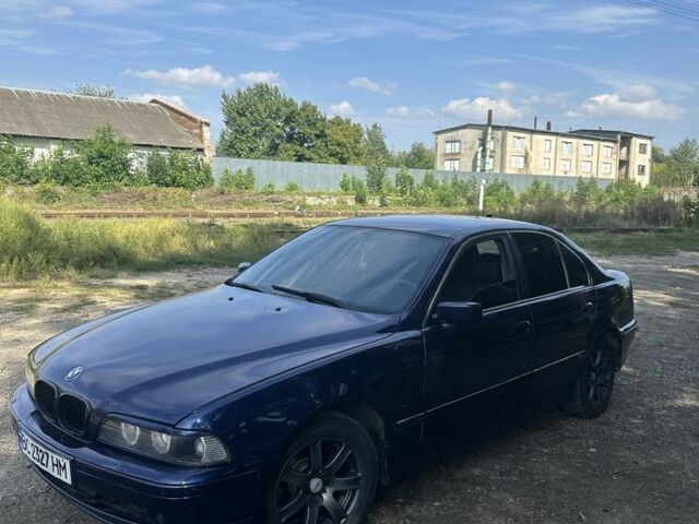 Синий БМВ 5 Серия, объемом двигателя 2 л и пробегом 350 тыс. км за 3100 $, фото 1 на Automoto.ua
