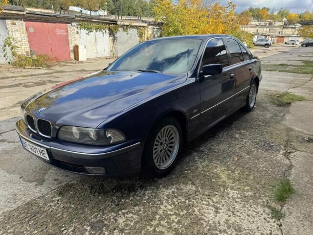 Синий БМВ 5 Серия, объемом двигателя 2.5 л и пробегом 320 тыс. км за 3550 $, фото 1 на Automoto.ua