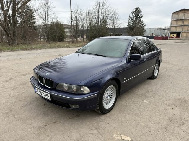 Синий БМВ 5 Серия, объемом двигателя 2.5 л и пробегом 235 тыс. км за 3600 $, фото 1 на Automoto.ua