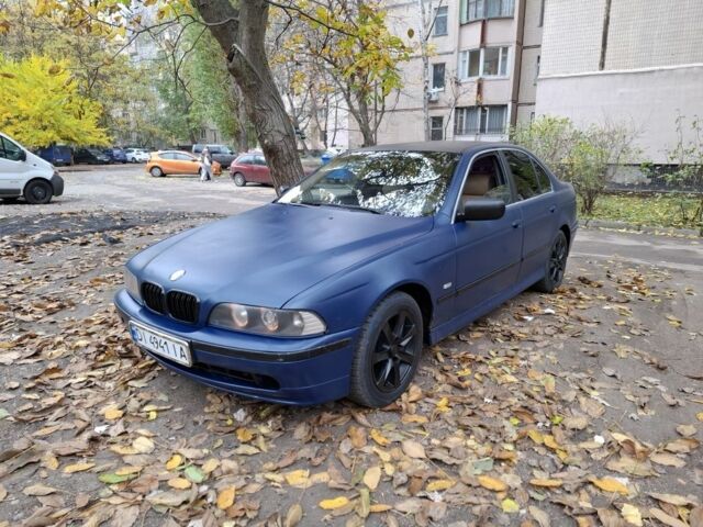 Синий БМВ 5 Серия, объемом двигателя 2 л и пробегом 350 тыс. км за 3200 $, фото 1 на Automoto.ua