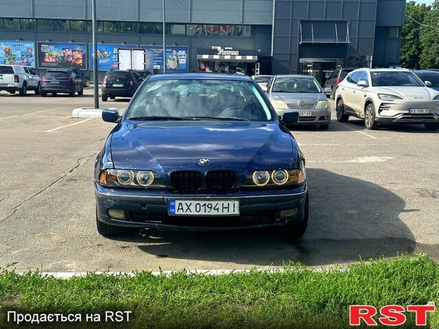Синий БМВ 5 Серия, объемом двигателя 2 л и пробегом 128 тыс. км за 3200 $, фото 1 на Automoto.ua
