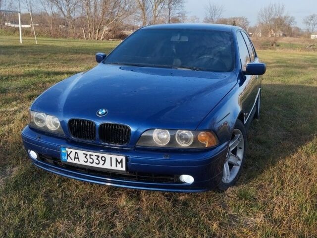 Синій БМВ 5 Серія, об'ємом двигуна 2.5 л та пробігом 360 тис. км за 4000 $, фото 1 на Automoto.ua