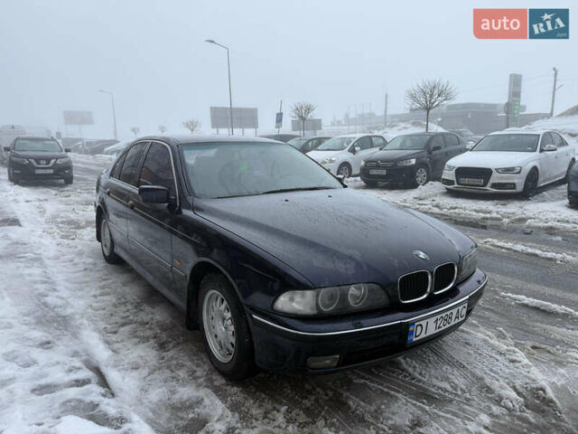 Синій БМВ 5 Серія, об'ємом двигуна 2 л та пробігом 390 тис. км за 2150 $, фото 1 на Automoto.ua