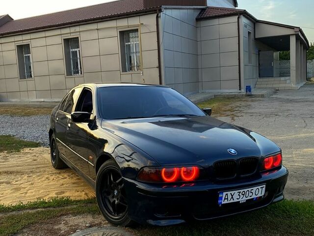 Синий БМВ 5 Серия, объемом двигателя 2 л и пробегом 375 тыс. км за 4000 $, фото 1 на Automoto.ua
