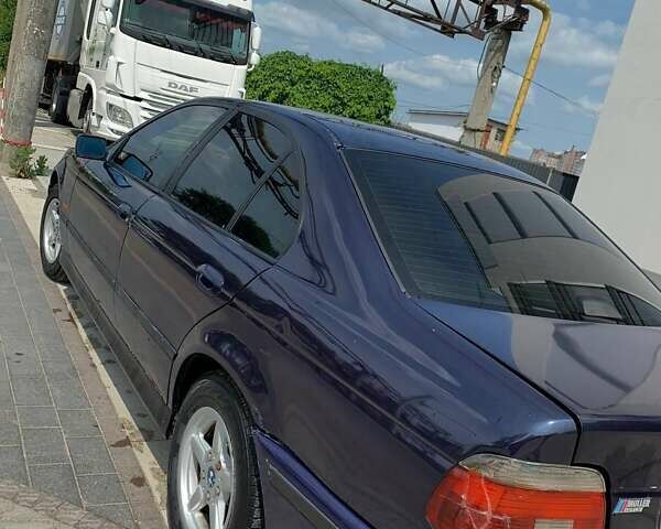Синій БМВ 5 Серія, об'ємом двигуна 2.5 л та пробігом 370 тис. км за 4155 $, фото 1 на Automoto.ua