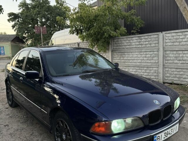 Синій БМВ 5 Серія, об'ємом двигуна 2 л та пробігом 370 тис. км за 3500 $, фото 1 на Automoto.ua