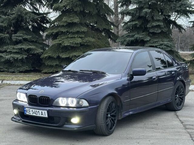 Синий БМВ 5 Серия, объемом двигателя 4.4 л и пробегом 385 тыс. км за 4300 $, фото 1 на Automoto.ua