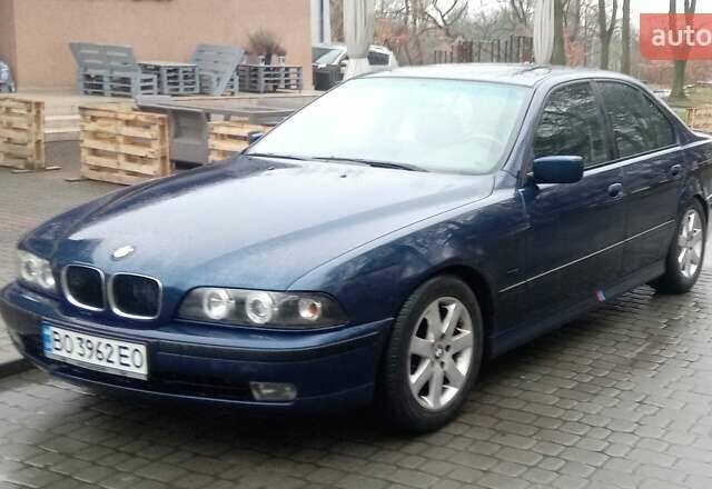 Синий БМВ 5 Серия, объемом двигателя 2.5 л и пробегом 353 тыс. км за 3500 $, фото 1 на Automoto.ua