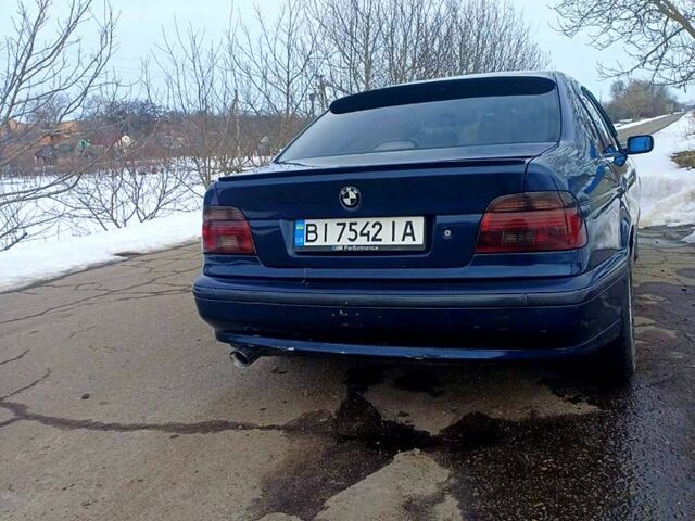 Синий БМВ 5 Серия, объемом двигателя 2.8 л и пробегом 370 тыс. км за 4000 $, фото 1 на Automoto.ua