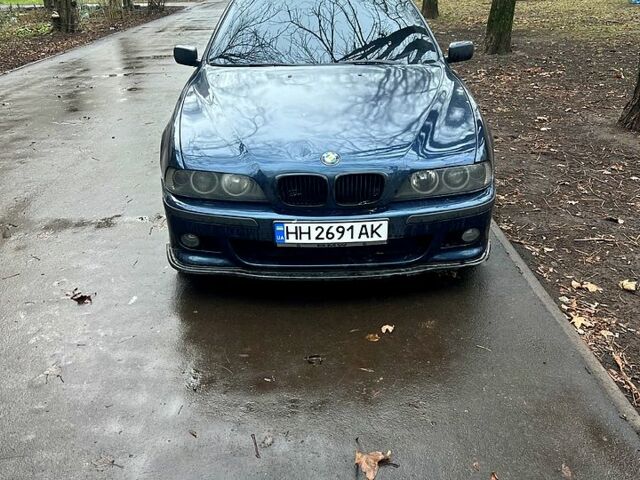Синий БМВ 5 Серия, объемом двигателя 3.5 л и пробегом 0 тыс. км за 4300 $, фото 1 на Automoto.ua