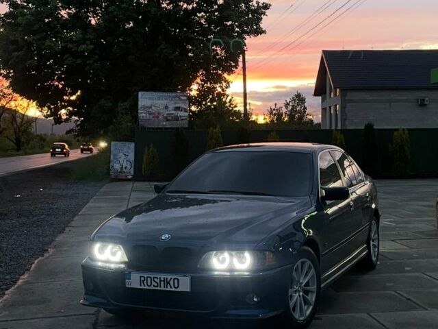 Синий БМВ 5 Серия, объемом двигателя 2.8 л и пробегом 300 тыс. км за 5200 $, фото 1 на Automoto.ua