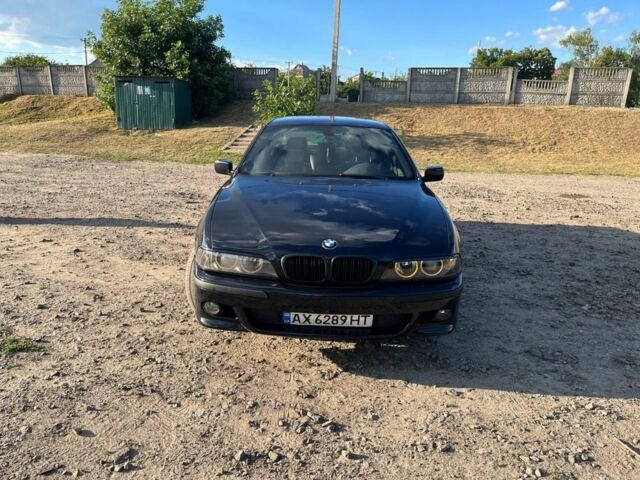 Синий БМВ 5 Серия, объемом двигателя 2 л и пробегом 500 тыс. км за 4900 $, фото 1 на Automoto.ua