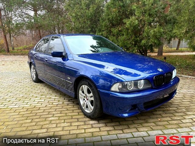 Синий БМВ 5 Серия, объемом двигателя 2.5 л и пробегом 280 тыс. км за 4500 $, фото 1 на Automoto.ua