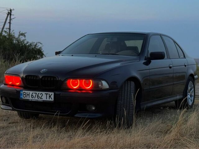Синий БМВ 5 Серия, объемом двигателя 2.5 л и пробегом 400 тыс. км за 4500 $, фото 1 на Automoto.ua