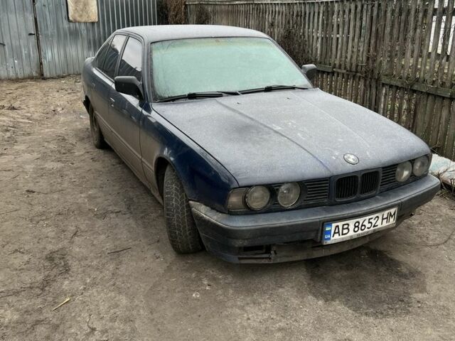 Синий БМВ 5 Серия, объемом двигателя 2.5 л и пробегом 300 тыс. км за 1500 $, фото 1 на Automoto.ua