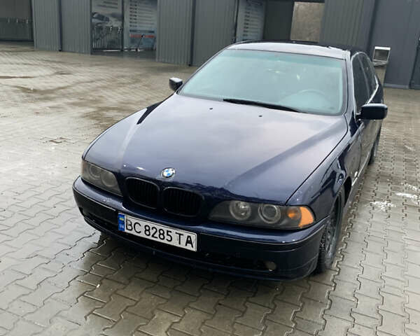 Синий БМВ 5 Серия, объемом двигателя 3 л и пробегом 468 тыс. км за 7000 $, фото 1 на Automoto.ua