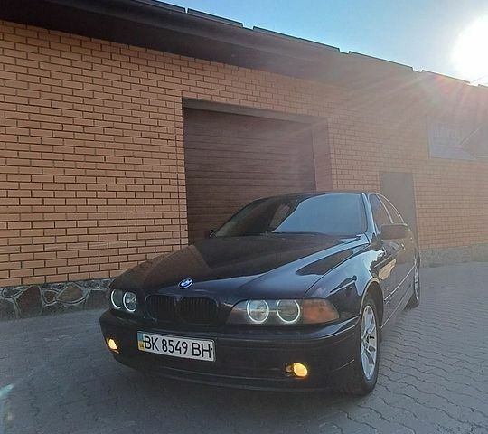 Синій БМВ 5 Серія, об'ємом двигуна 2.5 л та пробігом 421 тис. км за 3200 $, фото 1 на Automoto.ua