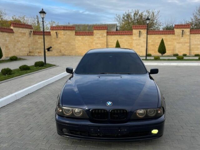 Синий БМВ 5 Серия, объемом двигателя 0 л и пробегом 500 тыс. км за 2200 $, фото 1 на Automoto.ua