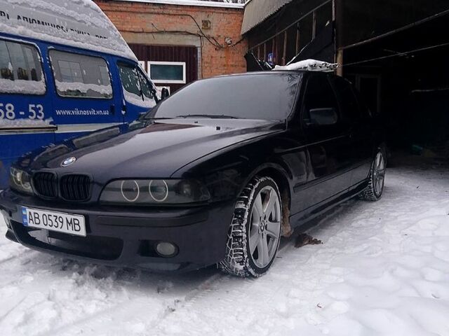 Синий БМВ 5 Серия, объемом двигателя 4 л и пробегом 0 тыс. км за 5200 $, фото 1 на Automoto.ua