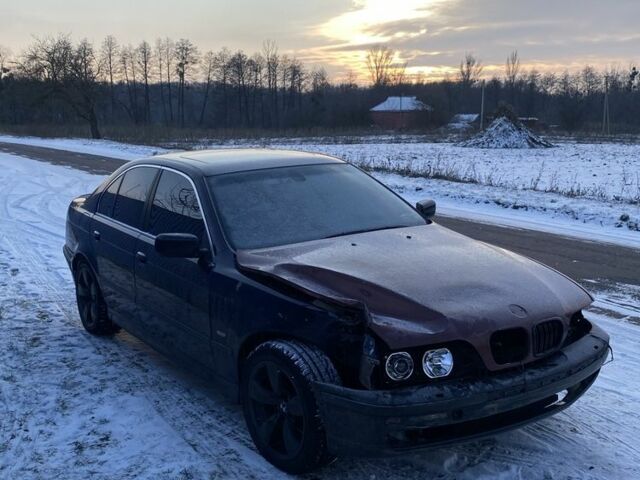 Синий БМВ 5 Серия, объемом двигателя 0 л и пробегом 417 тыс. км за 3100 $, фото 1 на Automoto.ua
