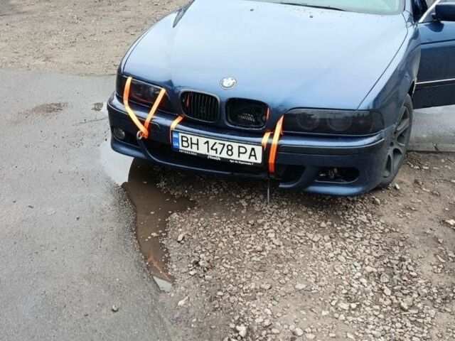 Синій БМВ 5 Серія, об'ємом двигуна 3 л та пробігом 575 тис. км за 4503 $, фото 1 на Automoto.ua