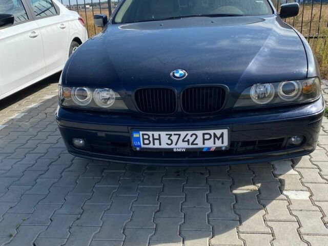 Синий БМВ 5 Серия, объемом двигателя 2.5 л и пробегом 400 тыс. км за 4900 $, фото 1 на Automoto.ua