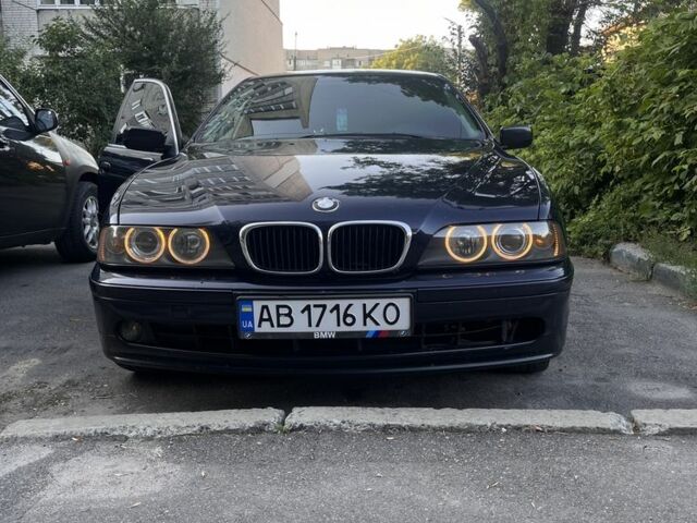 Синий БМВ 5 Серия, объемом двигателя 2 л и пробегом 300 тыс. км за 4200 $, фото 1 на Automoto.ua