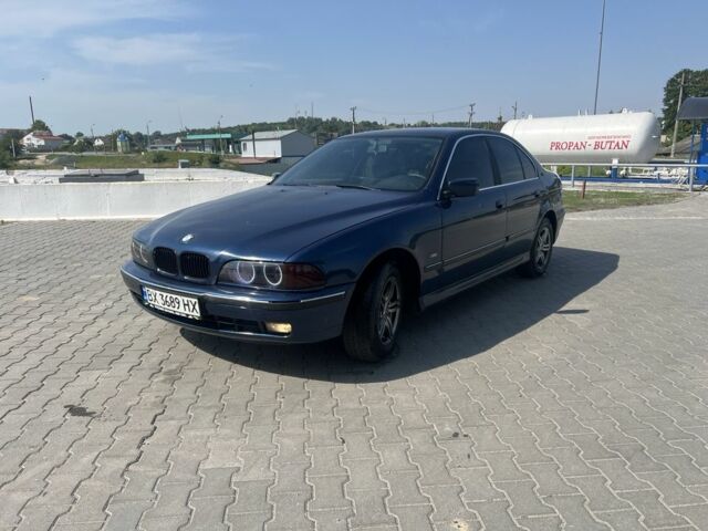 Синий БМВ 5 Серия, объемом двигателя 2 л и пробегом 320 тыс. км за 3800 $, фото 1 на Automoto.ua