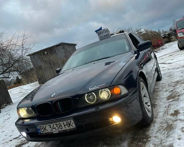 Синій БМВ 5 Серія, об'ємом двигуна 2.5 л та пробігом 330 тис. км за 5200 $, фото 1 на Automoto.ua