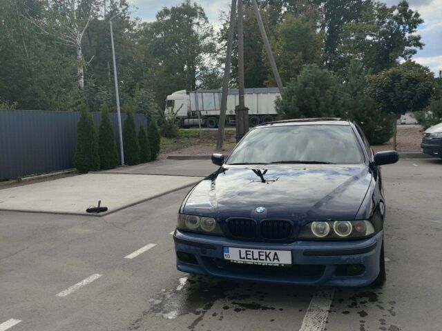 Синий БМВ 5 Серия, объемом двигателя 3 л и пробегом 385 тыс. км за 5617 $, фото 1 на Automoto.ua