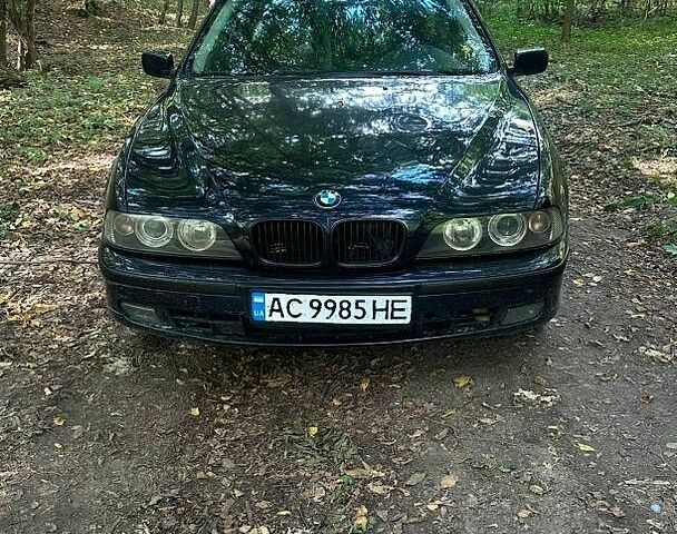 Синій БМВ 5 Серія, об'ємом двигуна 3 л та пробігом 300 тис. км за 3300 $, фото 1 на Automoto.ua