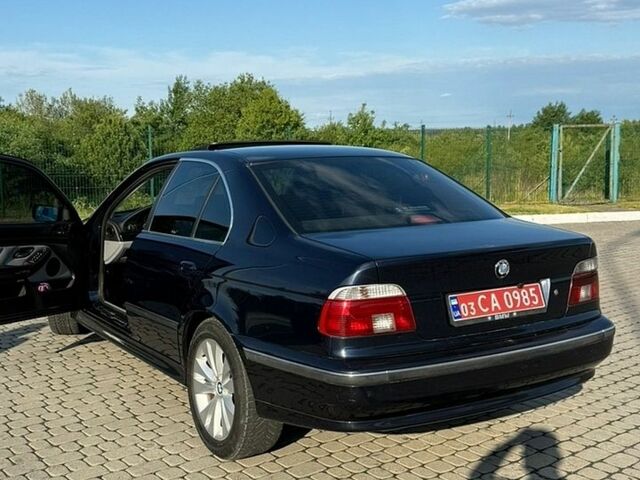Синий БМВ 5 Серия, объемом двигателя 2.5 л и пробегом 382 тыс. км за 3800 $, фото 1 на Automoto.ua