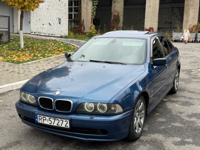 Синий БМВ 5 Серия, объемом двигателя 3 л и пробегом 250 тыс. км за 3001 $, фото 1 на Automoto.ua
