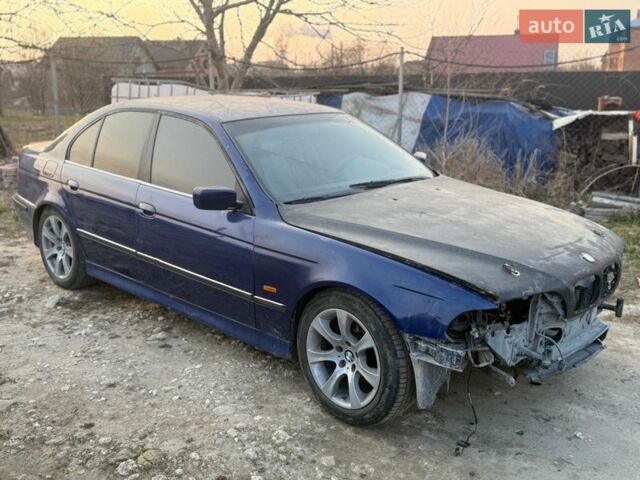 Синий БМВ 5 Серия, объемом двигателя 2.93 л и пробегом 300 тыс. км за 3499 $, фото 1 на Automoto.ua