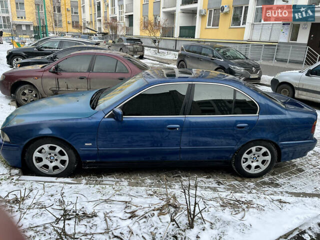 Синій БМВ 5 Серія, об'ємом двигуна 2.93 л та пробігом 616 тис. км за 5000 $, фото 1 на Automoto.ua