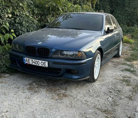 Синий БМВ 5 Серия, объемом двигателя 2.9 л и пробегом 300 тыс. км за 6000 $, фото 1 на Automoto.ua