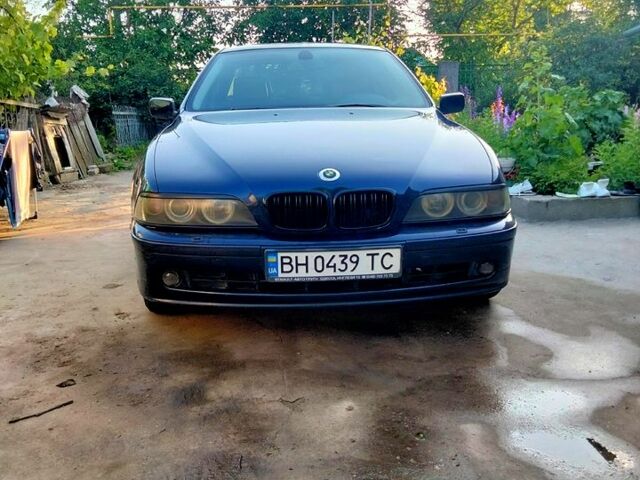 Синій БМВ 5 Серія, об'ємом двигуна 2.5 л та пробігом 320 тис. км за 4999 $, фото 1 на Automoto.ua