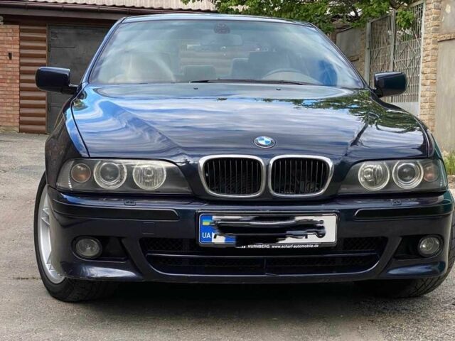Синий БМВ 5 Серия, объемом двигателя 0 л и пробегом 260 тыс. км за 5400 $, фото 1 на Automoto.ua