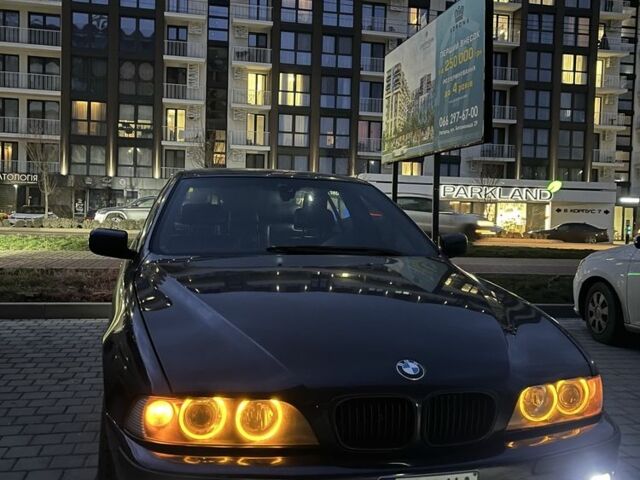 Синий БМВ 5 Серия, объемом двигателя 2.9 л и пробегом 300 тыс. км за 6800 $, фото 1 на Automoto.ua