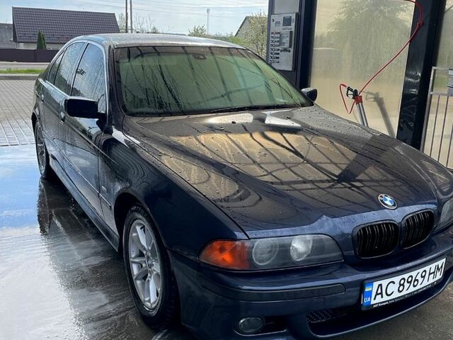 Синий БМВ 5 Серия, объемом двигателя 3 л и пробегом 390 тыс. км за 5100 $, фото 1 на Automoto.ua