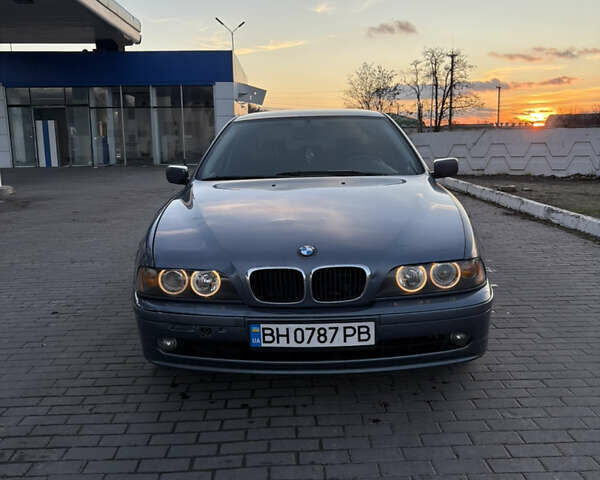 Синий БМВ 5 Серия, объемом двигателя 2.17 л и пробегом 364 тыс. км за 4250 $, фото 1 на Automoto.ua